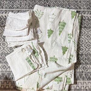 Green and White Christmas tree print table cloth and napkins